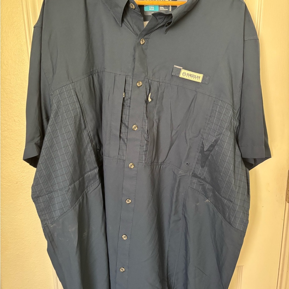 NWT Magellan Outdoors Navy Button-Up Shirt